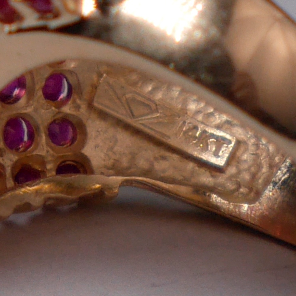 14k Ruby Ring Chevron V Cluster Solid Yellow Gold - image 7